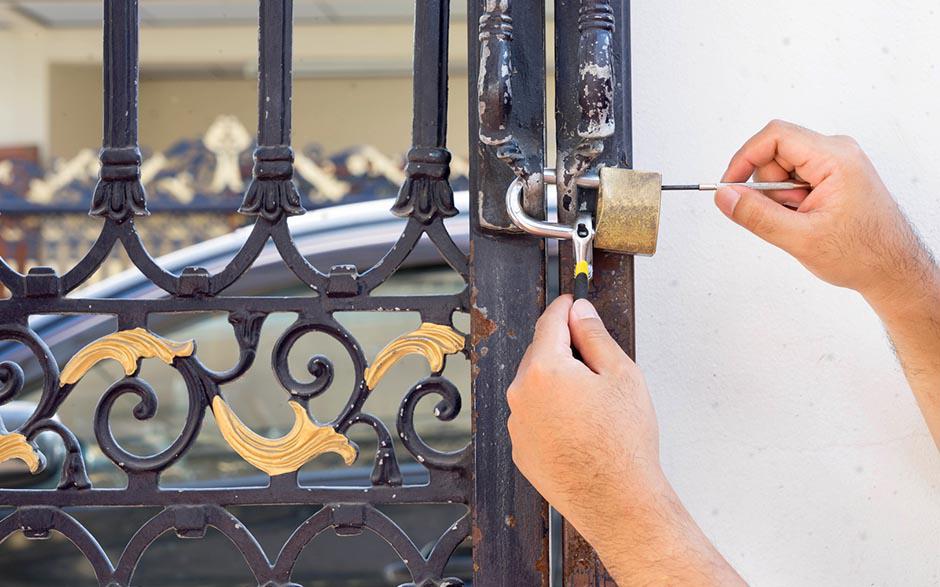 Châteaurenard comment ouvrir une porte de chambre